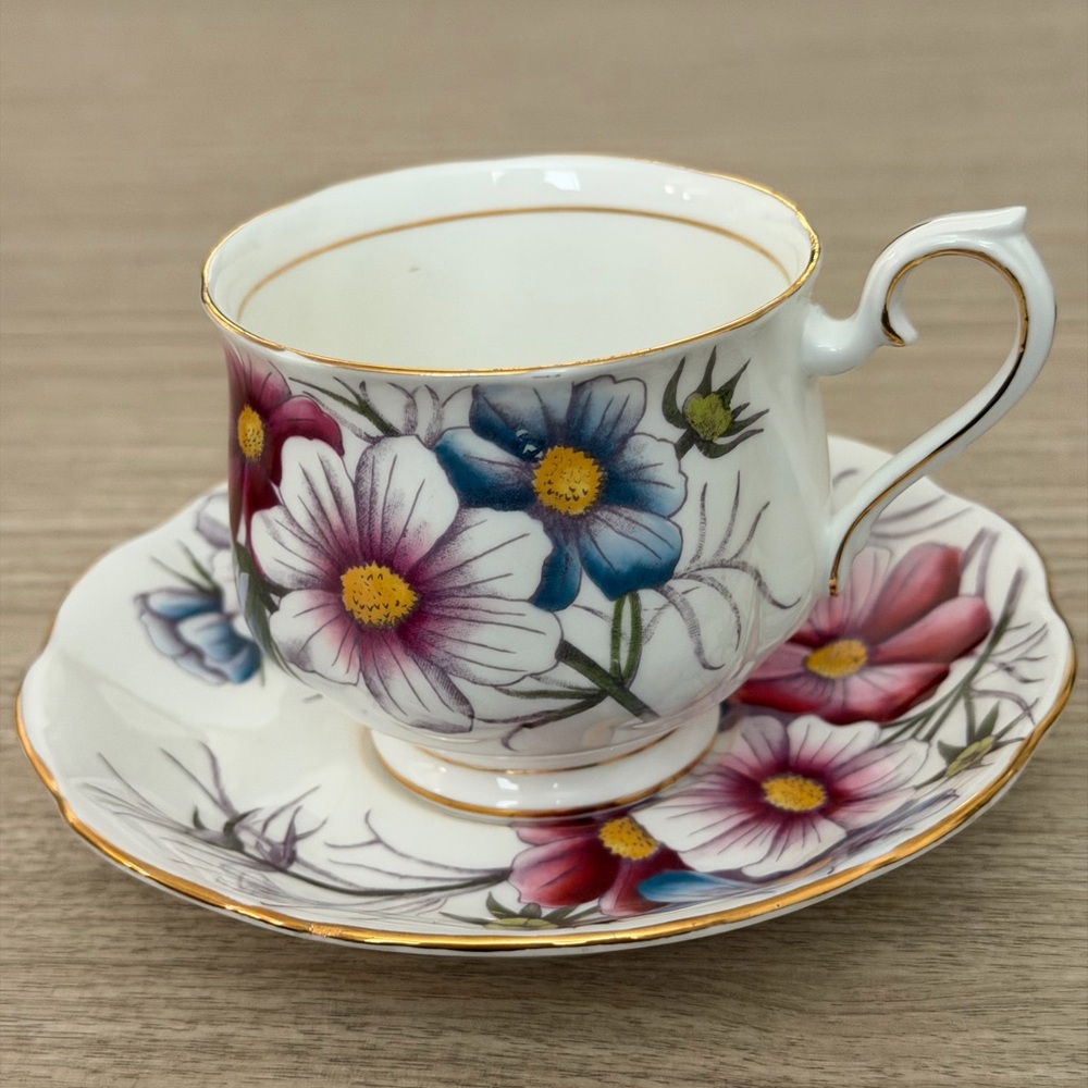 Royal Albert Cosmos Bone China Backstamp in Purple and White
